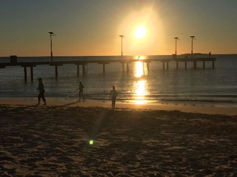 Don\'t Worry Be Happy - Accommodation Broome 2