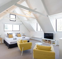 Monument Hill Townhouse - Fremantle - Accommodation Broome