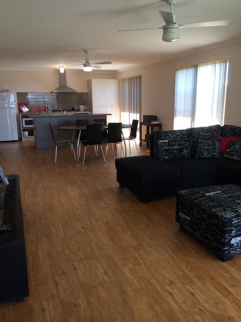 Portree On Sea - Kalbarri - Accommodation Broome 2