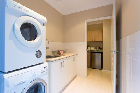 Sorrento Beach Manor - Accommodation Broome 23