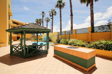 Sandcastles At The Beach Outstanding Location! - Accommodation Broome 21