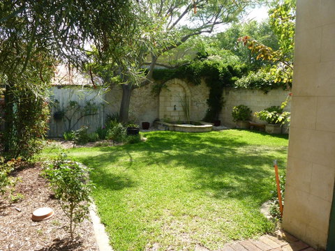 The Russell House - Accommodation Broome 18