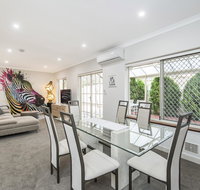 Luxury Federation Style Home - Sleeps 10 - Accommodation Broome