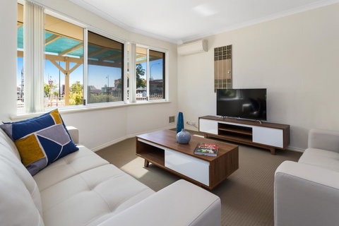 Como South Perth Villa - Accommodation Broome 14