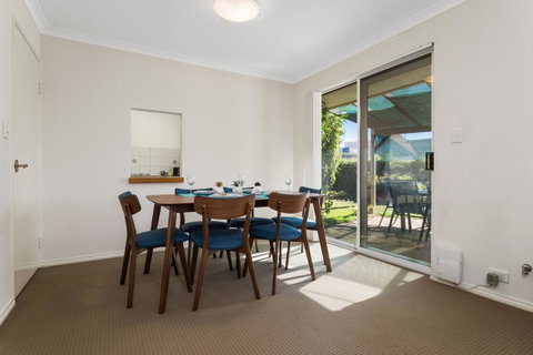 Como South Perth Villa - Accommodation Broome 2