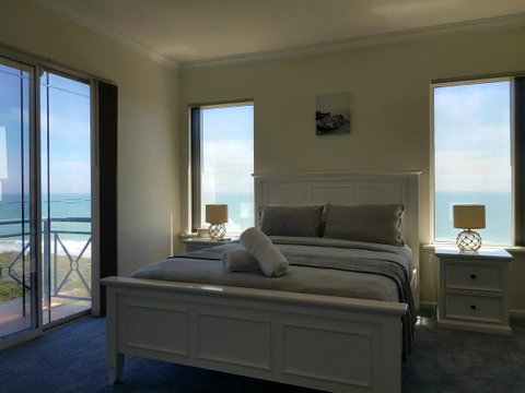 Caravel Beach House Mandurah - Accommodation Broome 12