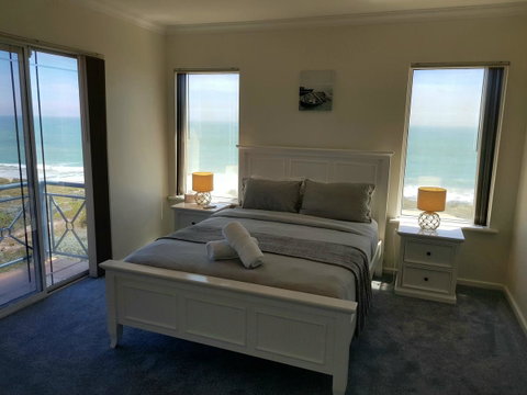 Caravel Beach House Mandurah - Accommodation Broome 16