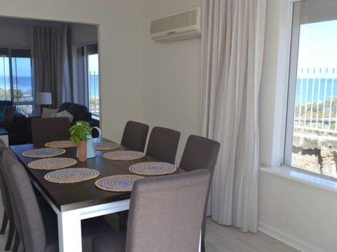 Caravel Beach House Mandurah - Accommodation Broome 31
