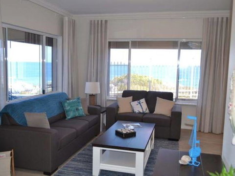 Caravel Beach House Mandurah - Accommodation Broome 24