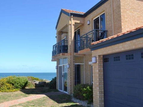 Caravel Beach House Mandurah - Accommodation Broome 28