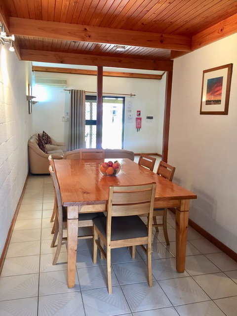 Cottesloe Beach Chalets - Accommodation Broome 17