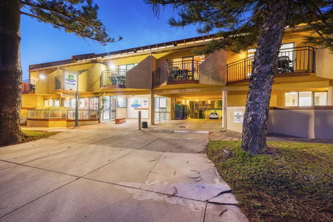 Cottesloe Beach Chalets - Accommodation Broome 6