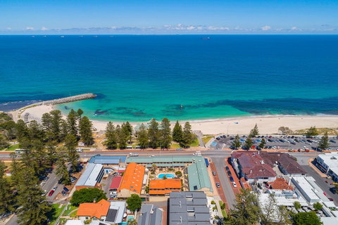 Cottesloe Beach Chalets - Accommodation Broome 13