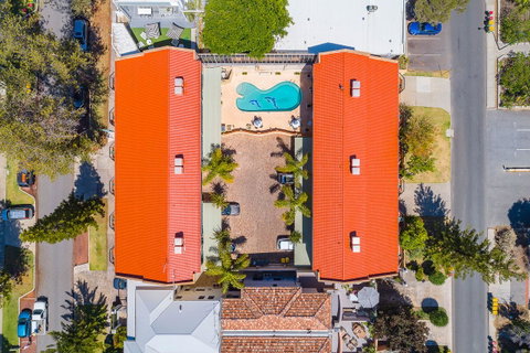 Cottesloe Beach Chalets - Accommodation Broome 14
