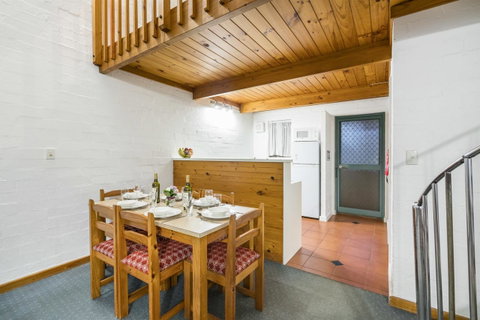 Cottesloe Beach Chalets - Accommodation Broome 31