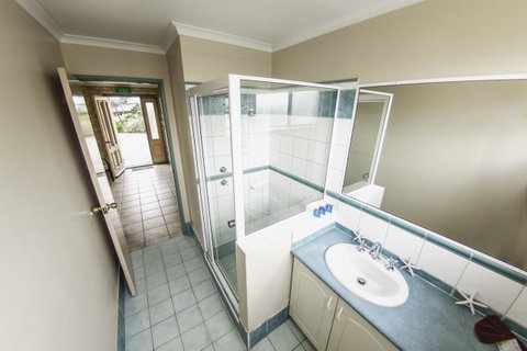 Esperance Foreshore Apartments - Accommodation Broome 37