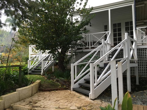 Applegate Lane Chalet - Accommodation Broome 5