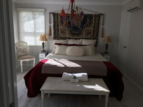 Applegate Lane Chalet - Accommodation Broome 7