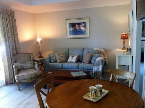 Applegate Lane Chalet - Accommodation Broome 11