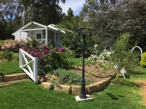 Applegate Lane Chalet - Accommodation Broome 4