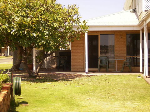 Kalbarri Riverfront Unit - Accommodation Broome 14