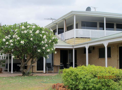 Kalbarri Riverfront Unit - Accommodation Broome 2