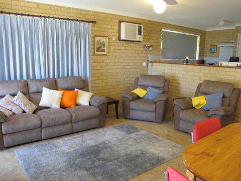 Kalbarri Riverfront Unit - Accommodation Broome 17