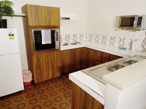 Scarborough & Absolutely Beachfront - Accommodation Broome 17