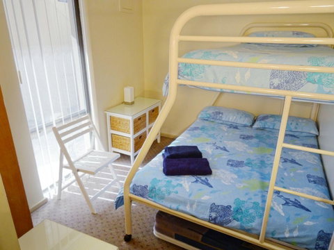 Scarborough & Absolutely Beachfront - Accommodation Broome 16