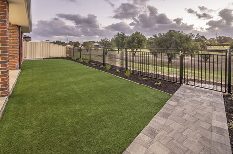 15 Cabot Close - Accommodation Broome 24