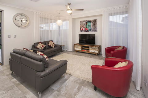 15 Cabot Close - Accommodation Broome 14