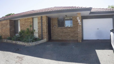 Relax, Bright & Airy Garden Villa - Accommodation Broome 20