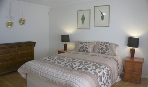 Relax, Bright & Airy Garden Villa - Accommodation Broome 4