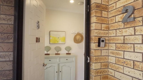 Relax, Bright & Airy Garden Villa - Accommodation Broome 14