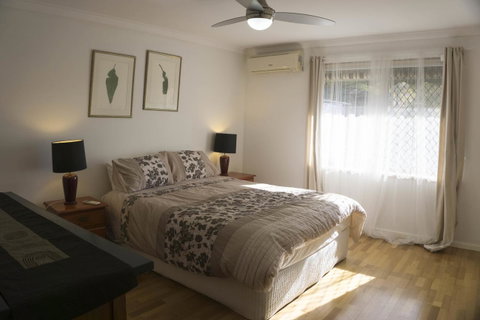 Relax, Bright & Airy Garden Villa - Accommodation Broome 3