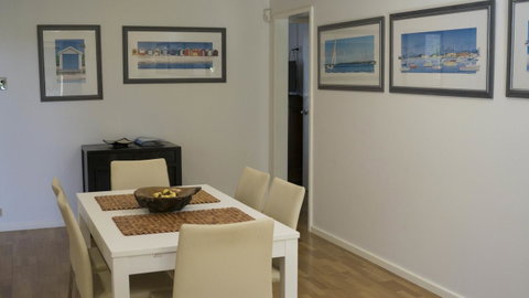 Relax, Bright & Airy Garden Villa - Accommodation Broome 6