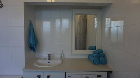 Relax, Bright & Airy Garden Villa - Accommodation Broome 42