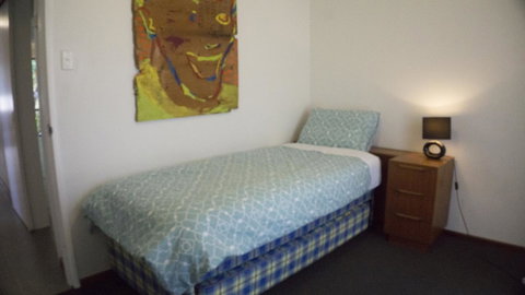 Relax, Bright & Airy Garden Villa - Accommodation Broome 19