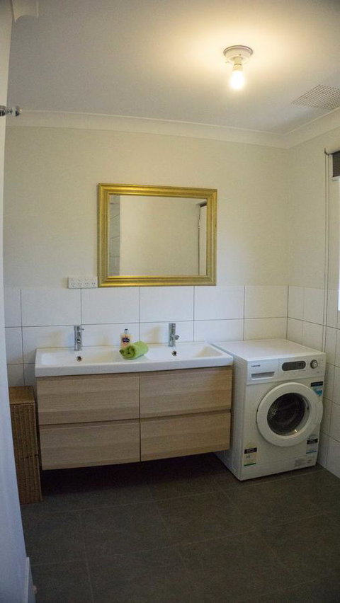 Relax, Bright & Airy Garden Villa - Accommodation Broome 23