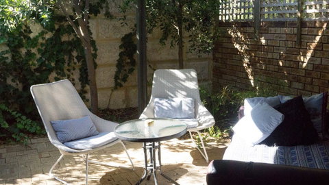 Relax, Bright & Airy Garden Villa - Accommodation Broome 27