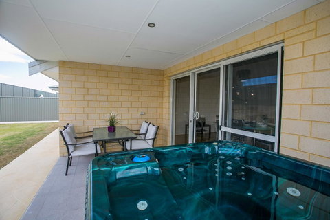 Indian Ocean Retreat - Accommodation Broome 12
