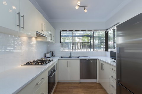 Cottesloe Sea Salt Abode - Executive Escapes - Accommodation Broome 13