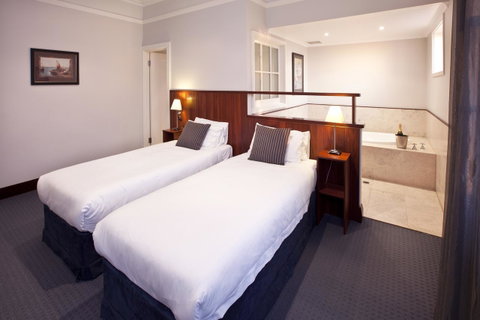 Caves House Hotel & Apartments Yallingup - Accommodation Broome 41