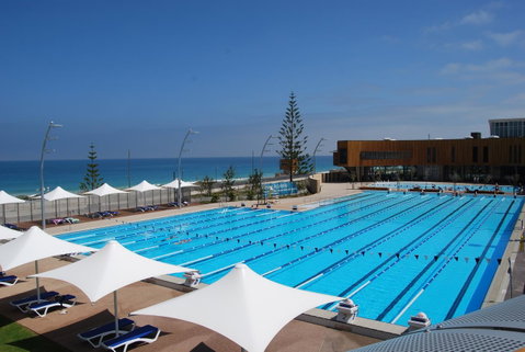 Absolute Beachfront Scarborough - Accommodation Broome 10