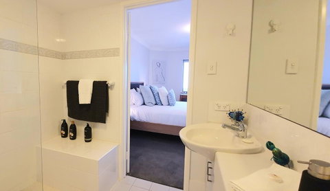 Sandcastles Beachfront Luxury Retreat Apartment - Accommodation Broome 13