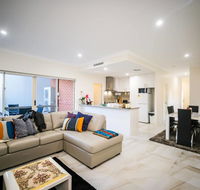 VIP Stays - Villa De Burswood Luxury 3BR Suite w/ King Bed FREE WIFI - Accommodation Broome