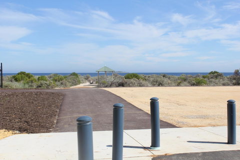 Jurien Beachfront Holiday Units - Accommodation Broome 11
