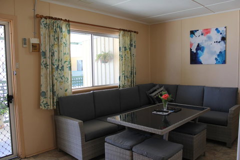 Jurien Beachfront Holiday Units - Accommodation Broome 4