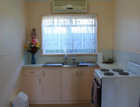 Jurien Beachfront Holiday Units - Accommodation Broome 19