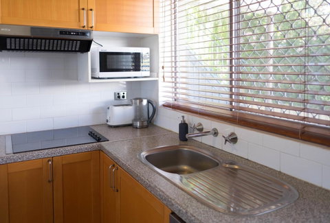 Cottesloe Beach On Napier - Accommodation Broome 4